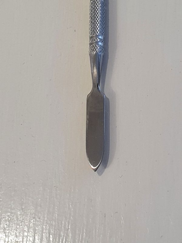 Манікюрний шпатель