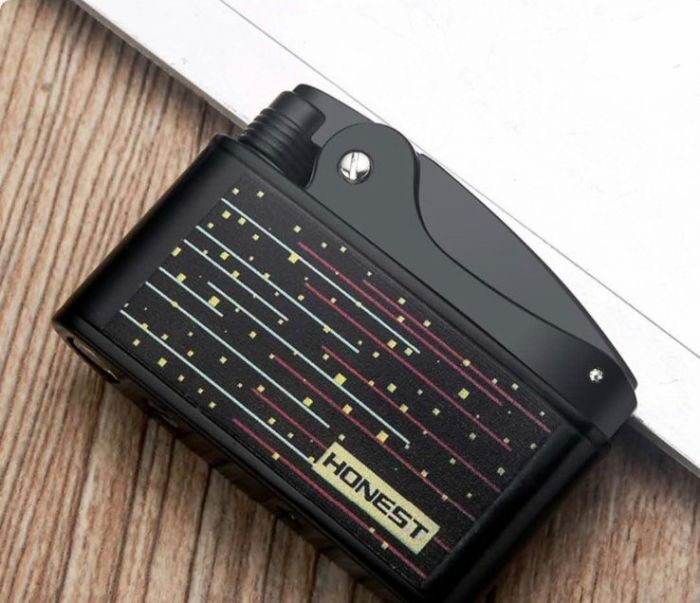 Бензинова запальничка Honest CyberCode (Кібер-код)