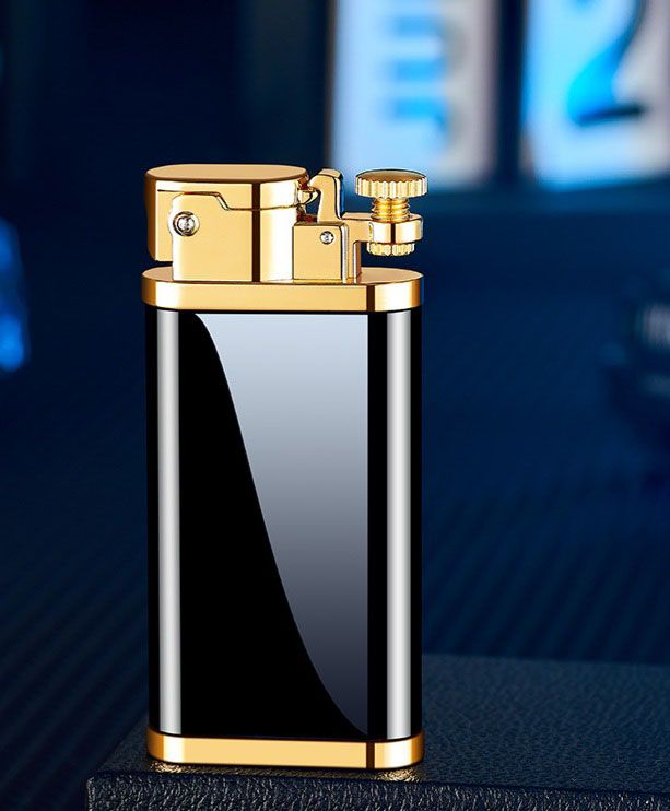 Бензинова Запальничка KOJI чорний лак