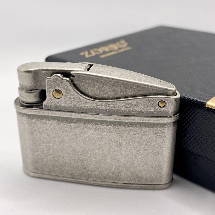 Бензинова запальничка Zorro у вінтажному стилі (Antique Silver)