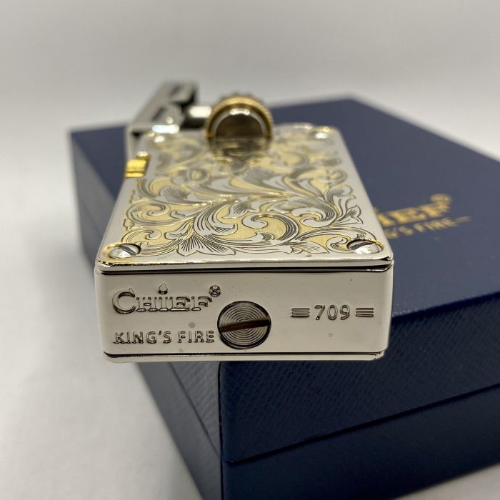 Бензинова запальничка Chief Квітковий орнамент