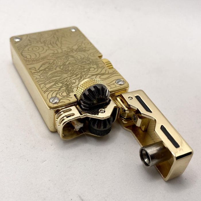 Бензинова Запальничка Chief Золотий Східний Дракон