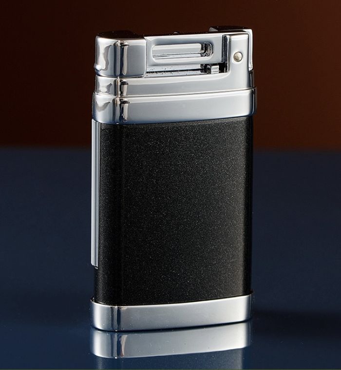 Елегантна газова запальничка Roberta di Camerino (Italy)