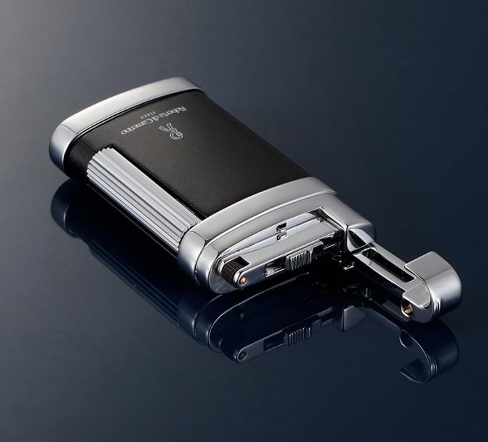 Елегантна газова запальничка Roberta di Camerino (Italy)