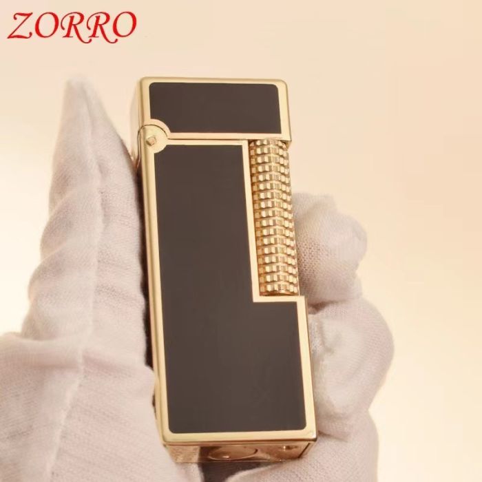 Бензинова запальничка Zorro 728 — Класика у стилі "Old Money" золотисто-чорна