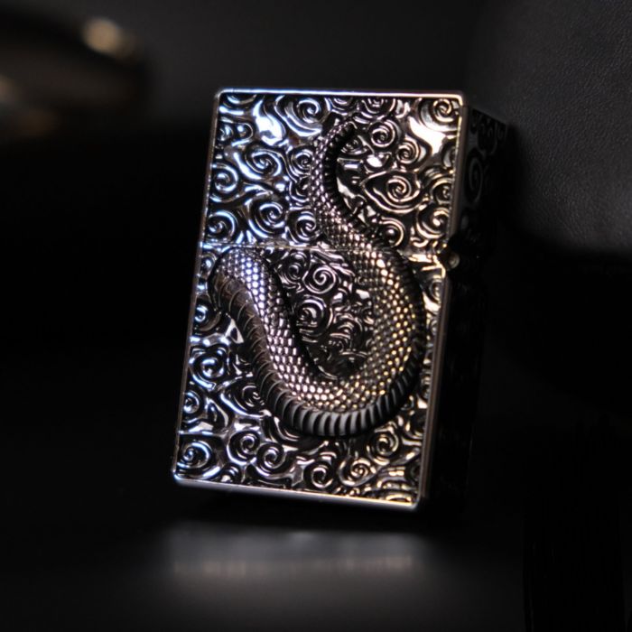 Бензинова запальничка Zorro "Ultimate Justice" — Колекційна серія (Cobra Edition) Silver