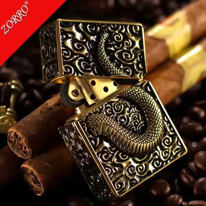 Бензинова запальничка Zorro «Золота Кобра» — Колекційна серія