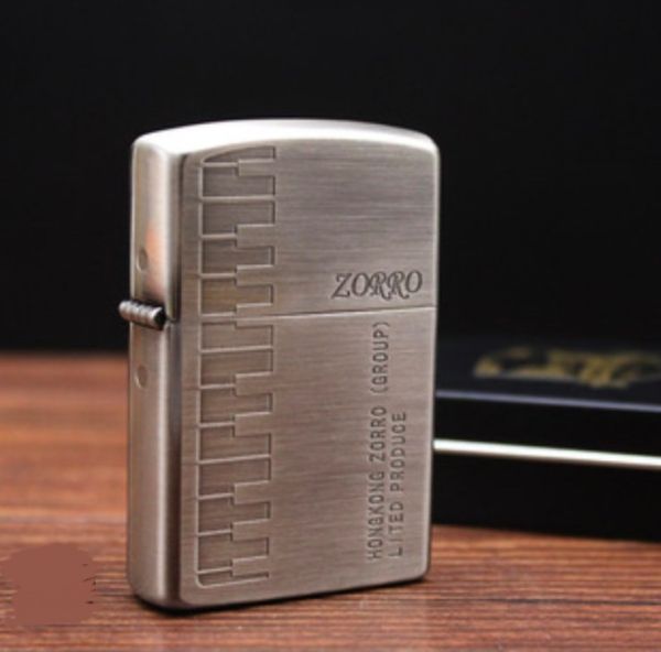 Бензинова запальничка Zorro «Piano Limited Edition» — Срібляста Матова