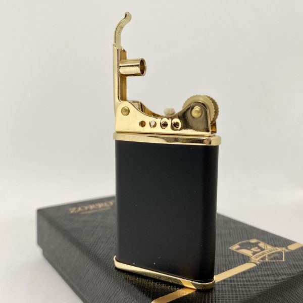 Бензинова запальничка Zorro "Slim Vintage" Black & Gold