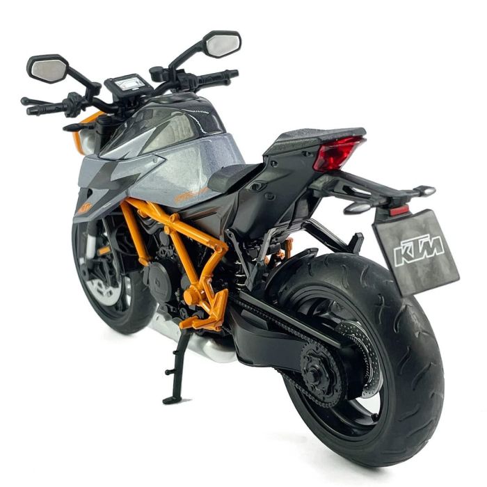 Масштабна модель мотоцикла KTM 1290 Super Duke R (1:12) помаранчеві вставки