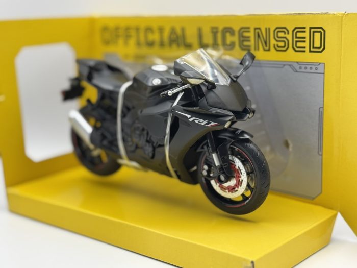 Колекційна модель мотоцикла Yamaha YZF-R1 у масштабі 1:12 колір Чорний