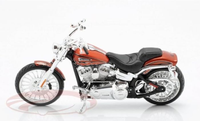 Колекційна модель мотоцикла Harley-Davidson 2014 CVO Breakout (Maisto, 1:12)