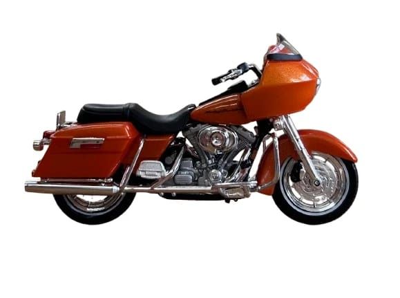 Колекційна модель мотоцикла Harley-Davidson 2002 FLTR Road Glide (Maisto, 1:18)