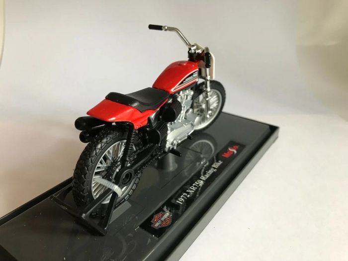 Колекційна модель мотоцикла Harley-Davidson 1972 XR750 Racing Bike (Maisto, 1:18)