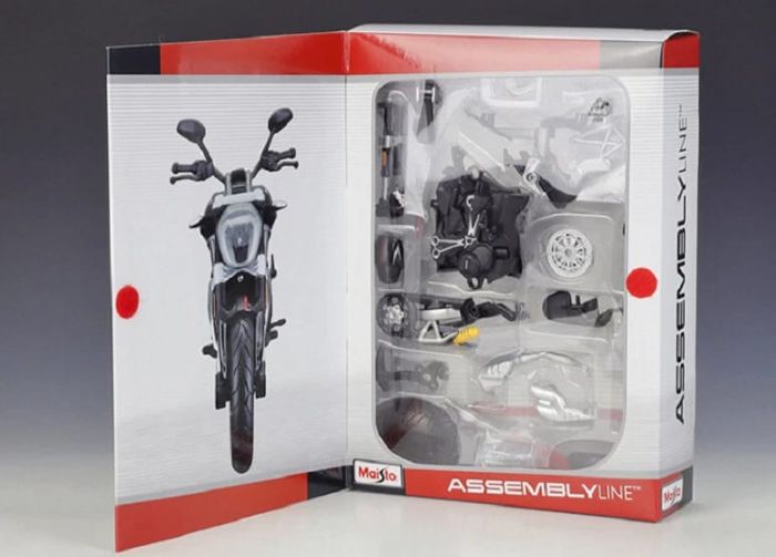 Збірна металева модель мотоцикла Maisto Ducati XDiavel S, масштаб 1:12, серія Assembly Line