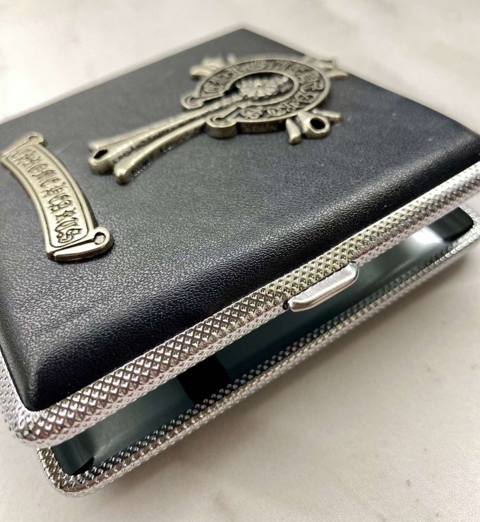 Портсигар металевий Chrome Hearts з екошкірою (на 20 сигарет), чорний з хрестом