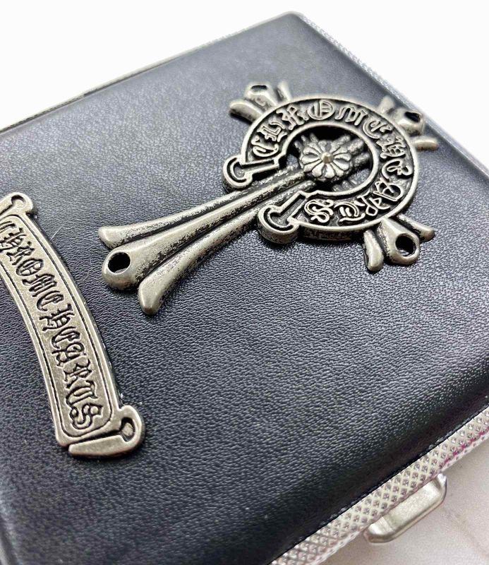 Портсигар металевий Chrome Hearts з екошкірою (на 20 сигарет), чорний з хрестом