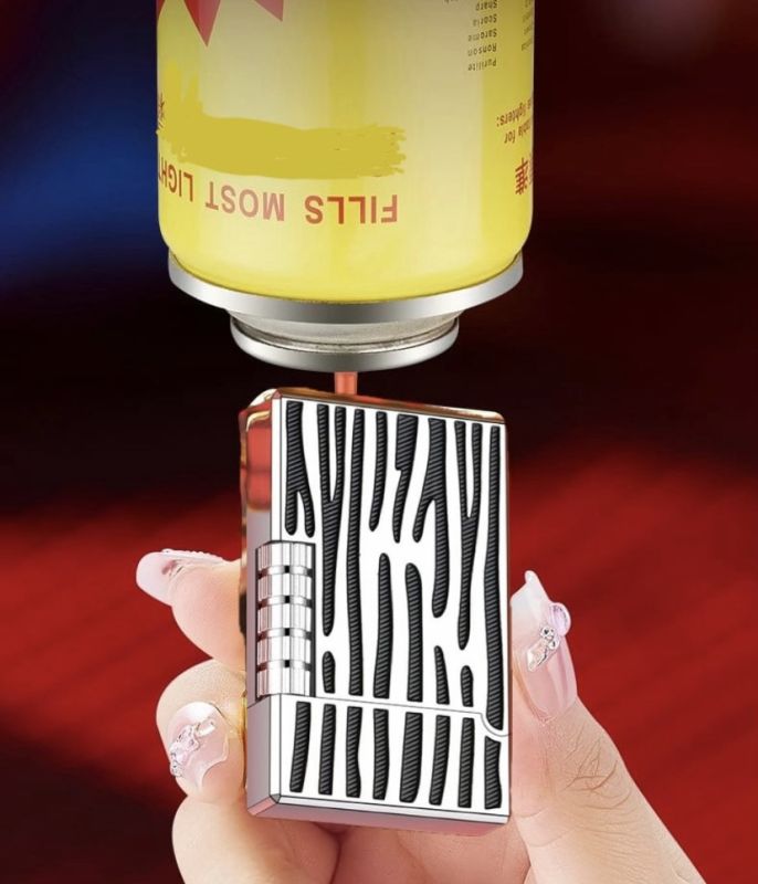 Елегантна газова запальничка Classic Lighter з фірмовим кліком (Black/Silver)