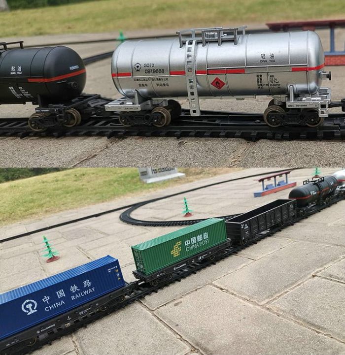 Великий залізничний ігровий набір Fenfa "Train Familial": Захоплююча залізнична пригода у вас вдома! (9.4 м колії, 2 локомотиви, 7 вагонів + Акумулятори та зарядний пристрій_