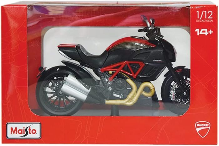 Колекційна модель мотоцикла Maisto Ducati Diavel Carbon (Масштаб 1:12)