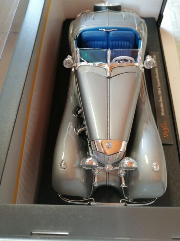 Колекційна модель Mercedes-Benz 500 K Typ Specialroadster (1936) у масштабі 1:18( сірому металіку) від Maisto
