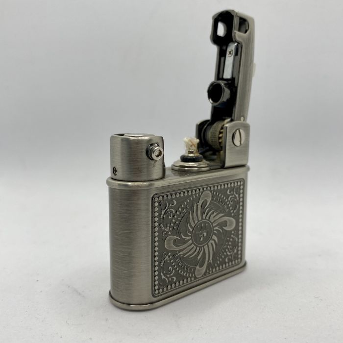 Бензинова запальничка Prince Antique Crest (Античний Герб)