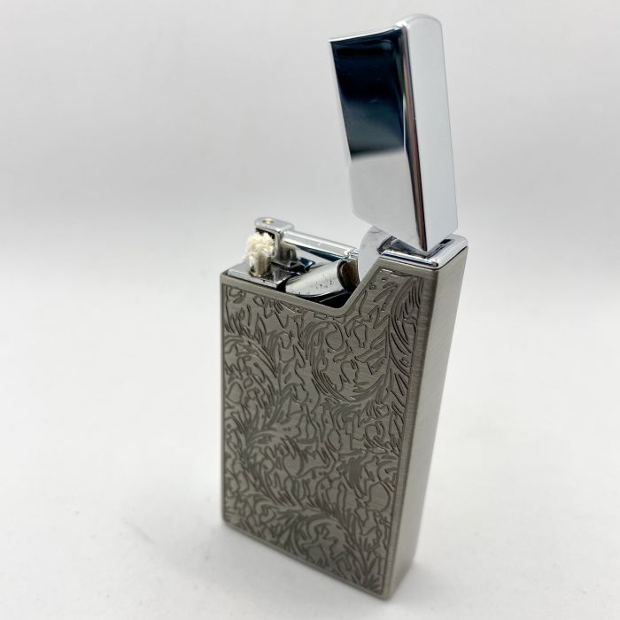 Бензинова запальничка Prince «Чорне Листя» (Black Fern)