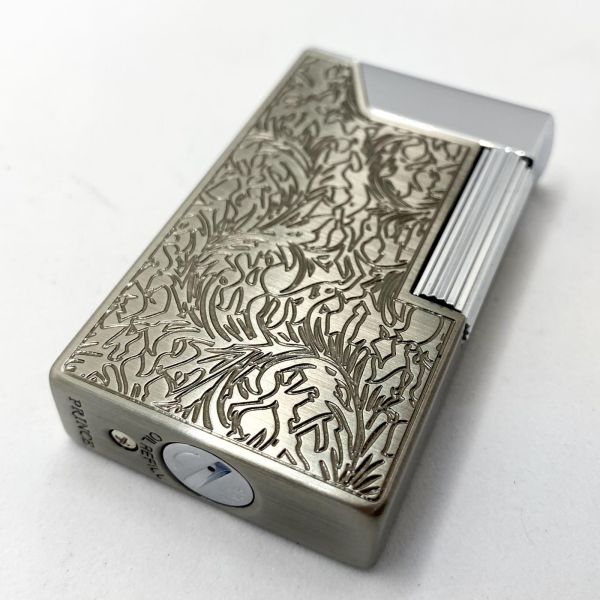 Бензинова запальничка Prince «Чорне Листя» (Black Fern)