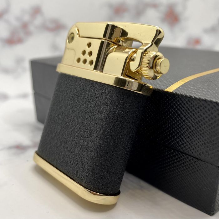 Бензинова запальничка ZORRO "Royal Touch" (Королівський Дотик)