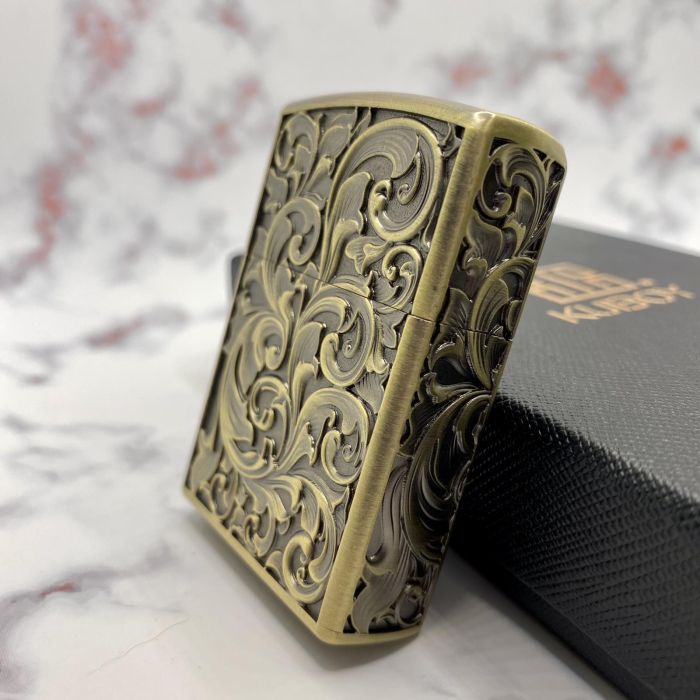 Бензинова запальничка KUBOY "Бароко Бронза"