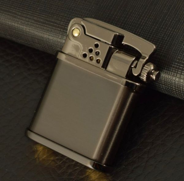 Бензинова запальничка Zorro "Vintage Noir" (Вінтажний Нуар)