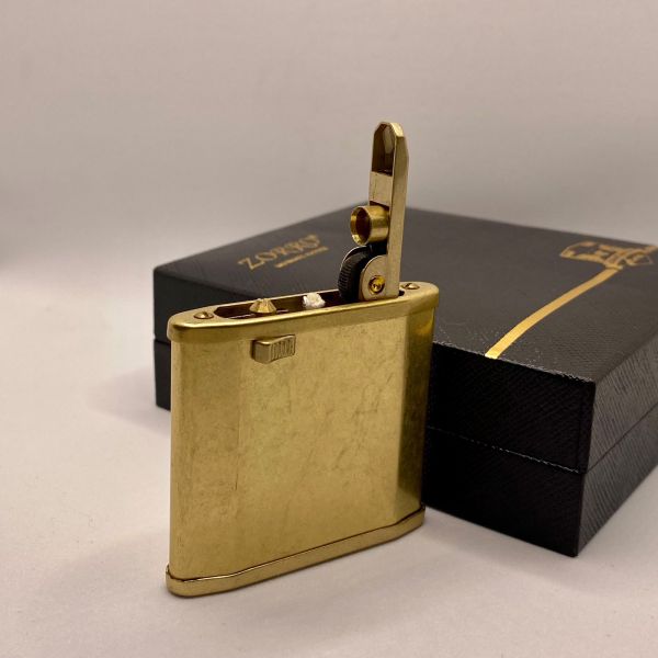 Бензинова запальничка ZORRO в золотому кольорі