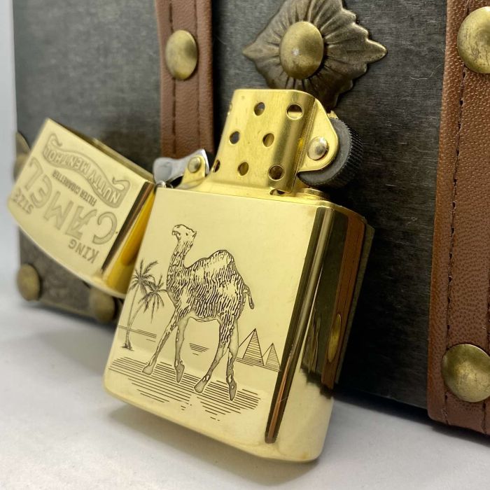 Бензинова запальничка Zorro "Золотий Верблюд" (Camel King)