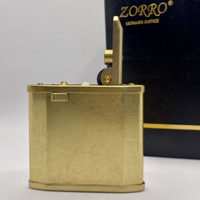 Бензинова запальничка ZORRO в золотому кольорі