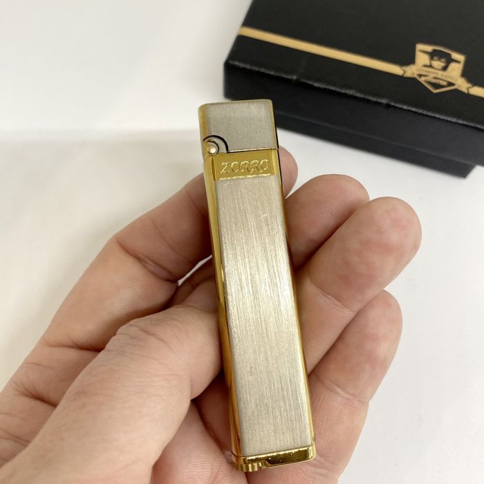 Елегантна Бензинова Запальничка ZORRO золотиста