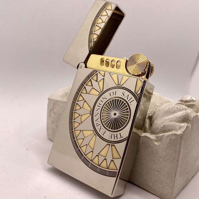 Бензинова Запальничка ZORRO "Компас Капітана"