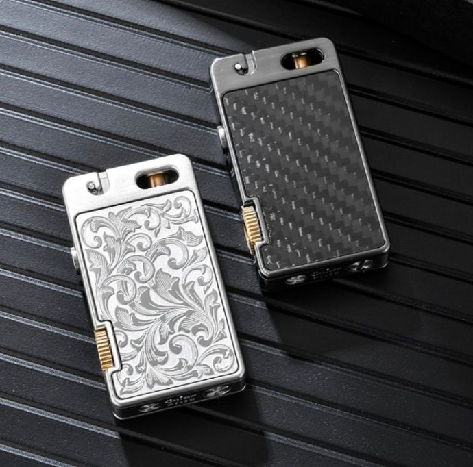 Бензинова запальничка Chief High-Tech Carbon