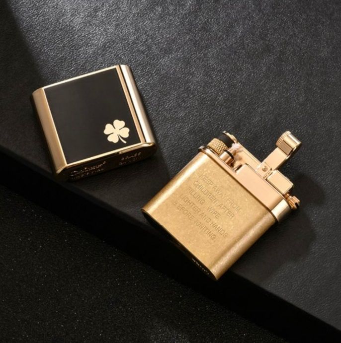 Запальничка бензинова Chief з чотирилистником