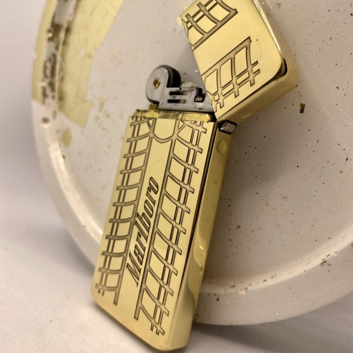 Бензинова запальничка Zorro "Marlboro Протектор"