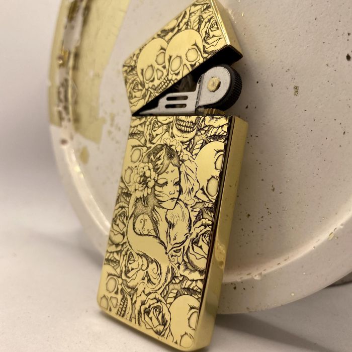 Бензинова запальничка Zorro "Смертельна краса"