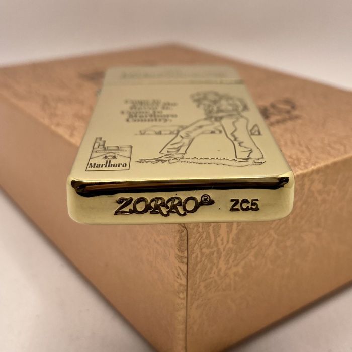 Бензинова запальничка Zorro "Marlboro Country" Gold