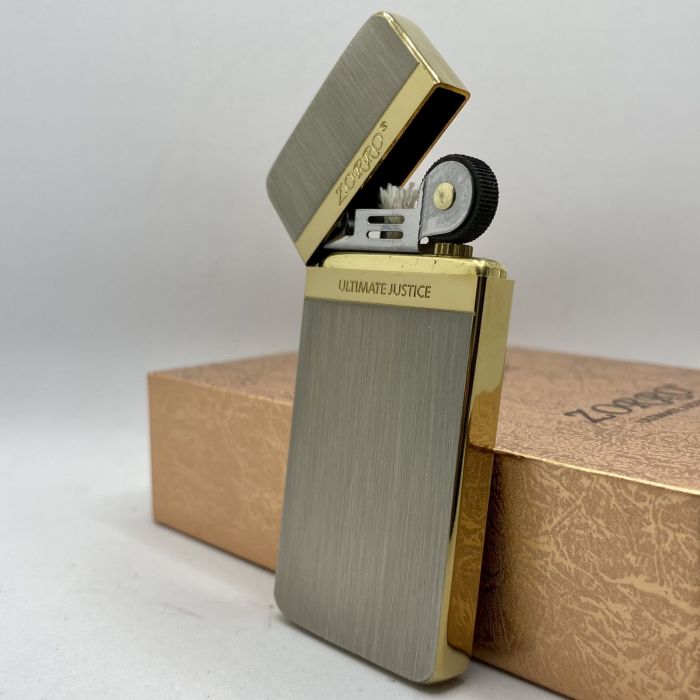 Бензинова запальничка ZORRO "Золотий Граніт" (Gold Granite)