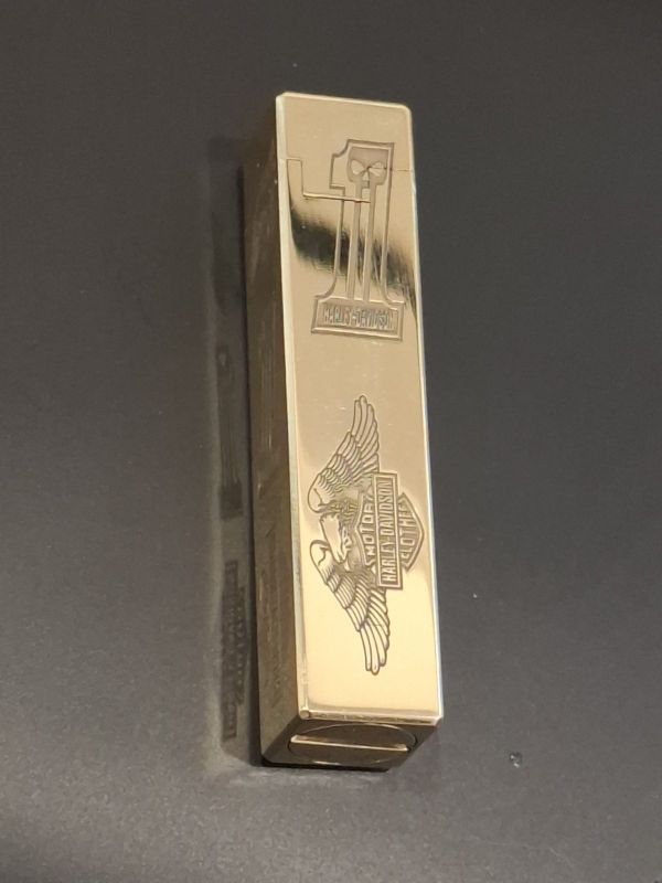 Запальничка бензинова ROWENTA модель Harley Davidson