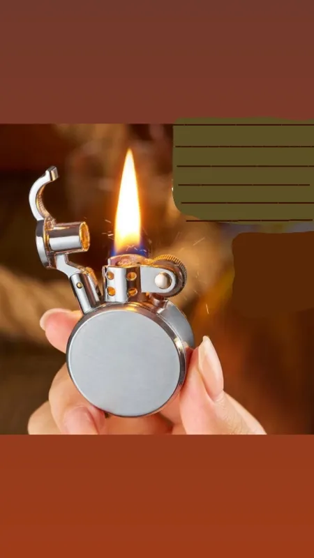 Витончена бензинова запальничка Місячна елегантність серебриста