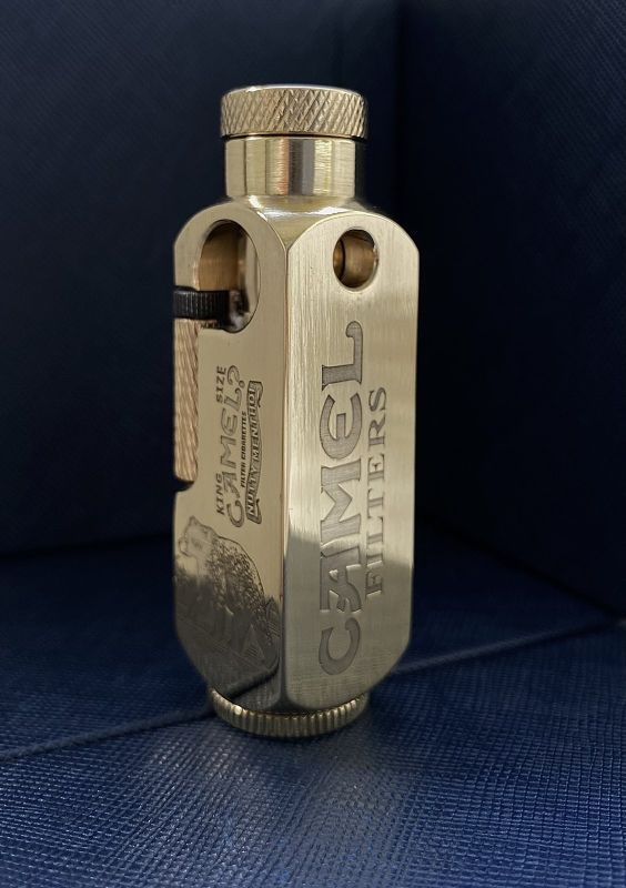 Бензинова запальничка модель CAMEL з ведмедем