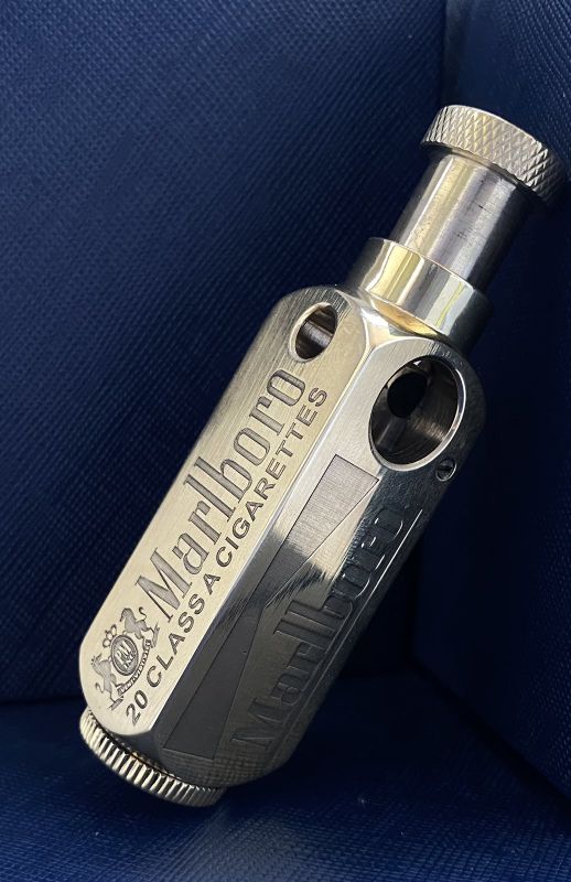 Запальничка з полірованної латуні MARLBORO