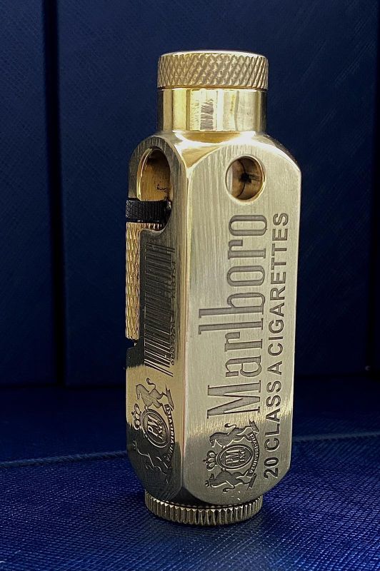 Запальничка з полірованної латуні MARLBORO