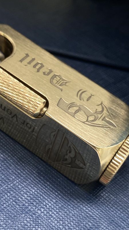 Колекційна бензинова запальничка модель Vendetta