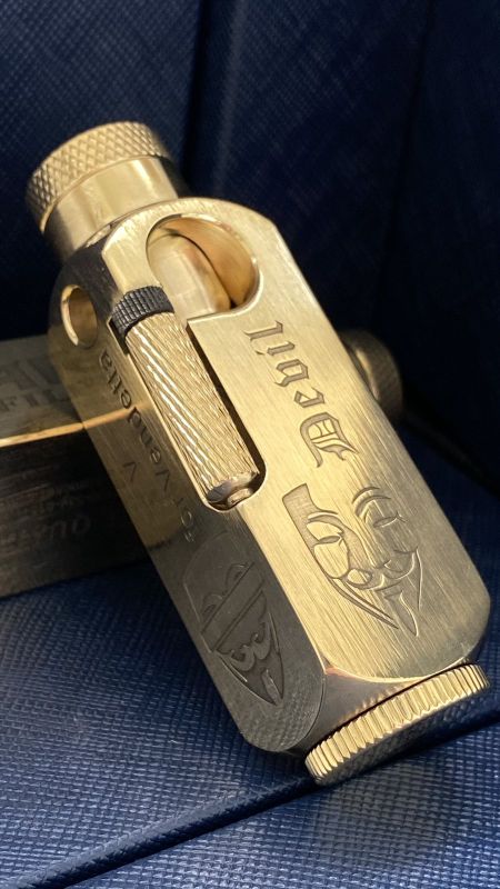 Колекційна бензинова запальничка модель Vendetta