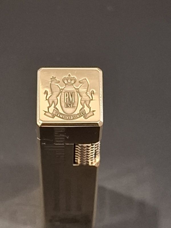 Бензинова запальничка ROWENTA модель Marlboro